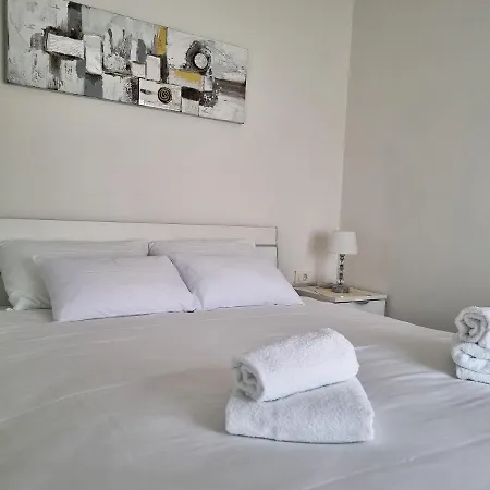 Juli No 2 Apartment Porec